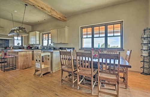 Cerrillos Casa | Epic Mountain Estate w / Views - ¡Al sur de Santa Fe!