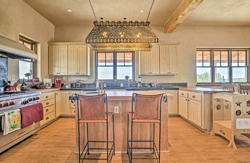 Cerrillos Casa | Epic Mountain Estate w / Views - ¡Al sur de Santa Fe!