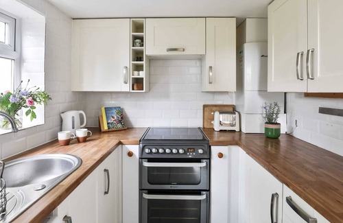 Painswick Casa | Charming Mt. Pleasant Cottage, Historic Painswick