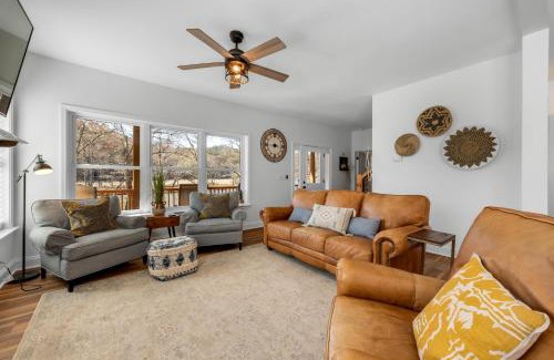 Murphy Casa | Charming Murphy House with Deck and River Views!