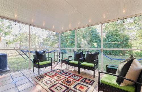 Central Naples Casa | Charming Naples Oasis - Close to Beaches & Shops