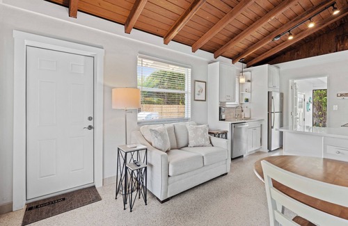 Naples Villa | Charming Naples Retreat – Your Perfect Getaway!