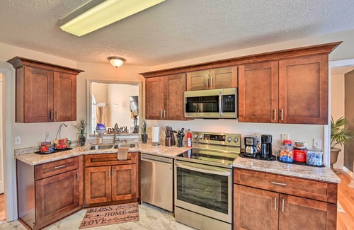 Haynes Area Casa | Charming Nashville Home ~ 6 Mi to Downtown!