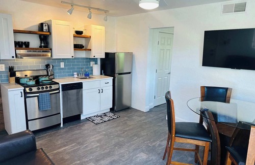 Reno Apartamento | Charming Nest / Sleeps 3