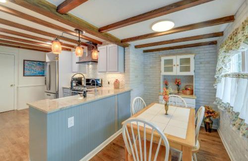 New Bern Casa | Charming New Bern Cottage with Grill and Fire Pit!