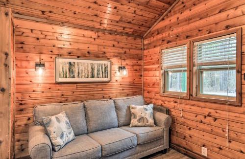 New Bern Casa | Charming New Bern Log Cabin - Pets Welcome!