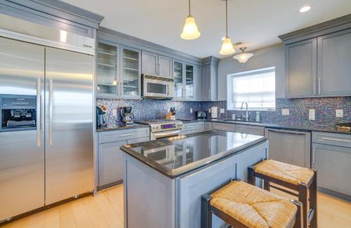 New Buffalo Apartamento | Charming New Buffalo Condo Walk to Lake Michigan!