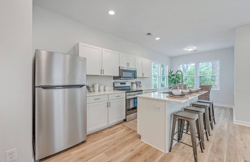 Hanahan Casa | Charming New Build 3 Bedroom in Hanahan! Close to everything!