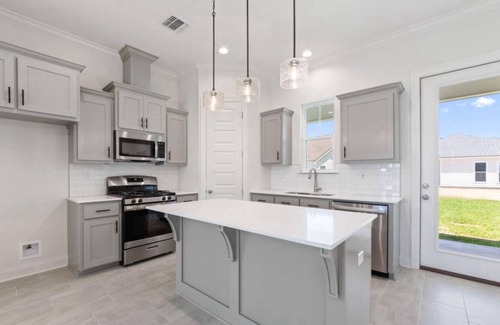 Milton Casa | Charming New Construction 3-bedroom house available 3-6 months