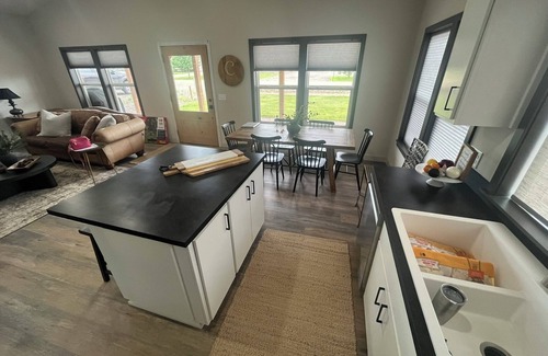 Pierre Casa | Charming New Lake House
