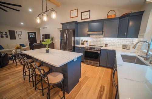Lexington Casa | Charming NEW Modern Farmhouse in Mansfield