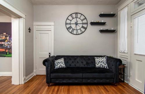 Downtown Little Rock Apartamento | Charming New Orleans-Style Apartment with Gated Courtyard!
