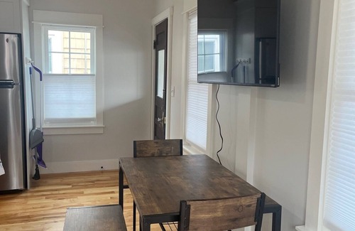Ocean Park Cabaña | Charming, newly renovated 2-bedroom cottage in Old Orchard 100 yds to the beach