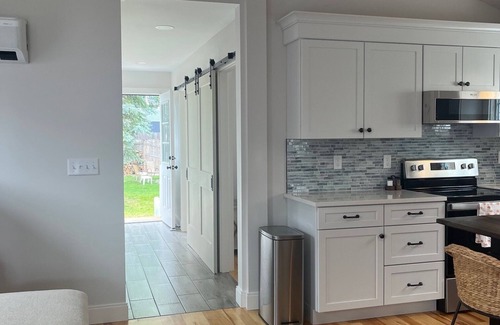 Ocean Park Cabaña | Charming, newly renovated 2-bedroom cottage in Old Orchard 100 yds to the beach