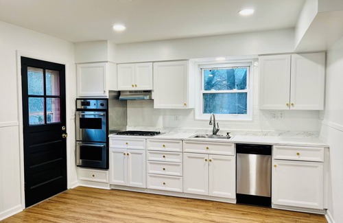 Seminary Hill Casa | Charming Newly renovated LuxHouse 3BR 1.5BA Backyard PetFriendly Great Location