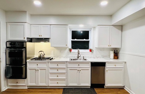 Seminary Hill Casa | Charming Newly renovated LuxHouse 3BR 1.5BA Backyard PetFriendly Great Location