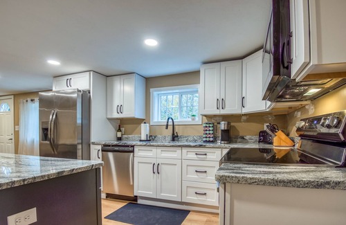 Ellsworth Casa | Charming Newly Renovated Home