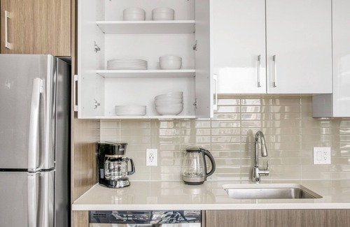 West End Apartamento | Charming North Station 1BR w/ Gym & W/D, near TD Garden, by Blueground