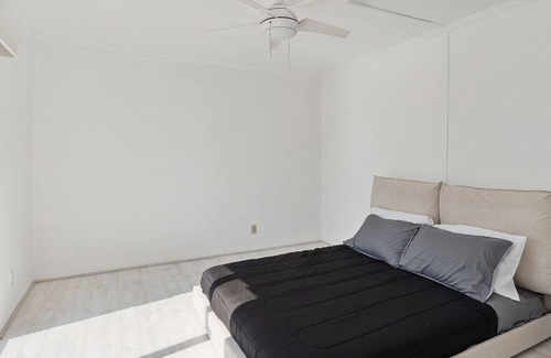 Palm Springs Casa | Charming Oasis, Hidden Gem In Palm Springs 2 Bedroom Townhouse by Redawning