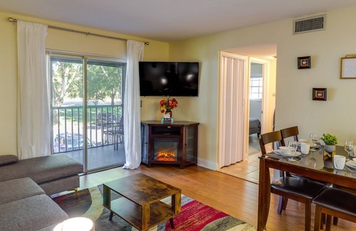 Silver Springs Shores Condominio | Charming Ocala Condo w/ Balcony & Pool Access!