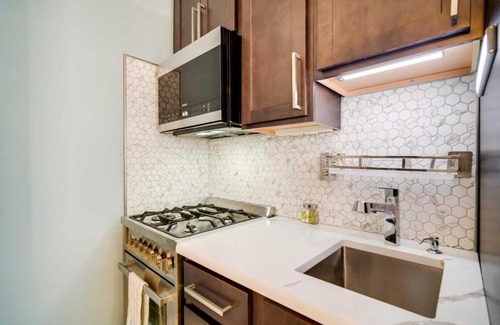 North End Apartamento | Charming Ocean City Apartment Less Than 1 Mi to Boardwalk!