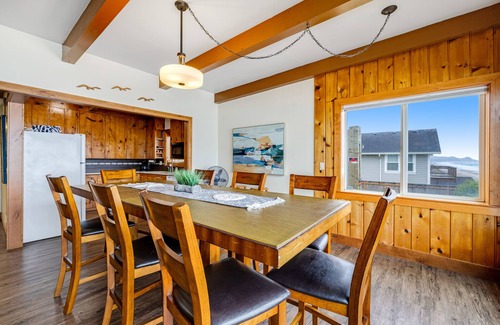 Gleneden Beach Casa | casa frente al mar con encanto - fácil acceso a la playa y espacio para 9!
