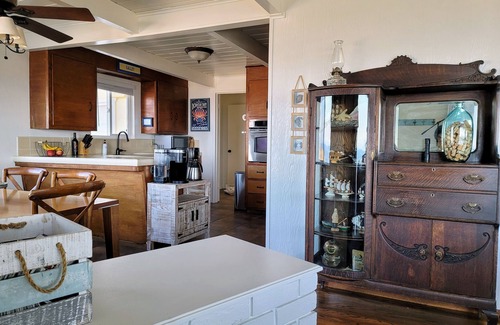 Bodega Bay Cabaña | Encanto Oceanfront Cottage at Schoolhouse Beach