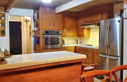Bodega Bay Cabaña | Encanto Oceanfront Cottage at Schoolhouse Beach