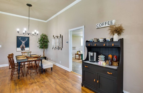 Marietta Casa | Charming Oklahoma Escape Near Beaches & Golfing!