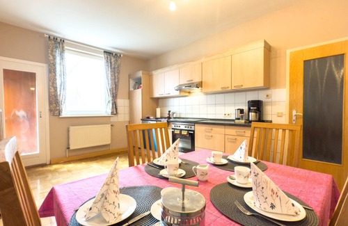 Herzberg am Harz Apartamento | Charming old building vacation apartment with terrace in Herzberg am Harz