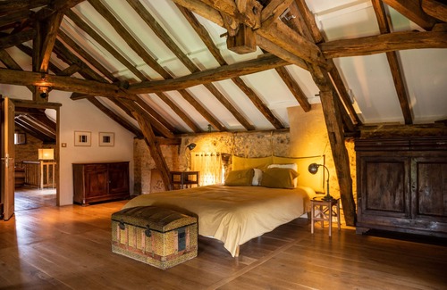 Saint-Marcory Otro | Charming old farmhouse, lovingly restored with modern comfort and private pool.
