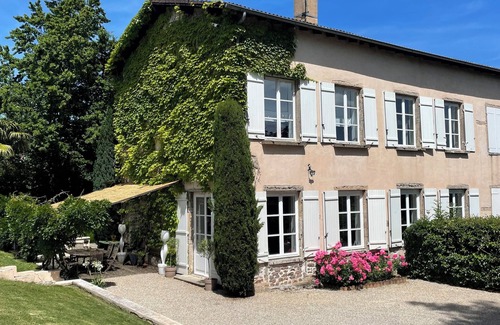 Dommartin Casa | Charming old house, renovated contemporary, 250 m2, with magnificent swimming pool