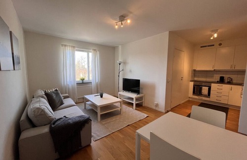 Lidingo Apartamento | Charming one bed room apartment
