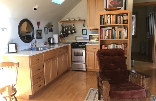 Arcata Cabaña | Cottage con Encanto de un dormitorio. zona tranquila y exclusiva. Ubicacion conveniente.