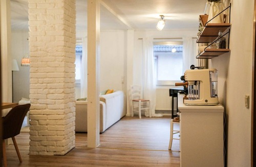 Ramstein-Miesenbach Apartamento | Charming open-plan apartment in country house style | With sauna