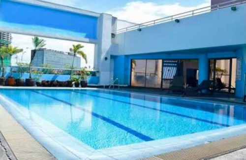 San Lorenzo Apartamento | Diseñador de estudio por Greenbelt (gimnasio y piscina)