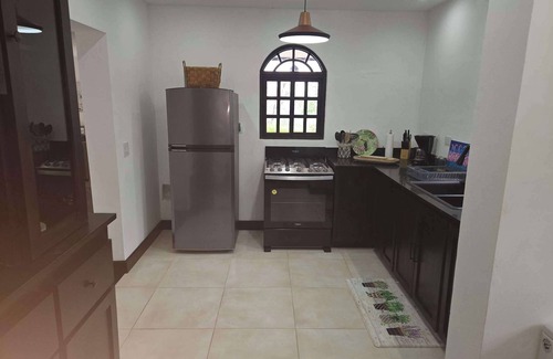 Veraguas Casa | Charming 2-bedroom house in Los Islotes community with beach access