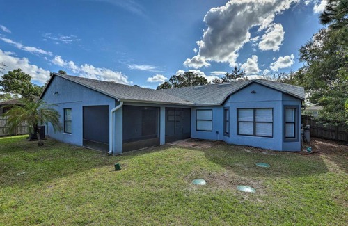 Interchange Square Casa | Charming Palm Bay Retreat with Spacious Yard!