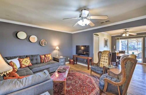 Ellis County Casa | Charming Palmer Family Home on 5 Acres!