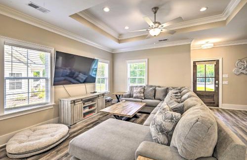 Pawleys Island Casa | Charming Pawleys Island Home about 4 Mi to Beach!