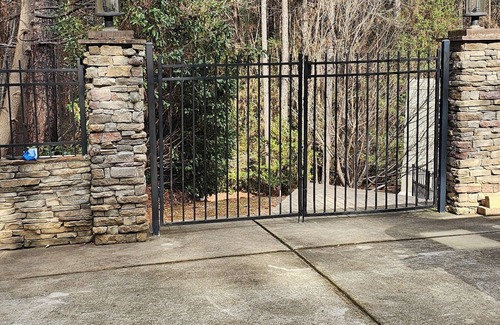 Denver Casa | Charming,peaceful 2-bedrooms house in gated area in Denver with activities, AC