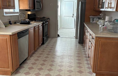 Warner Robins Casa | Charming, peaceful & spacious 3/2 house with sunroom, WiFi, AC in Warner Robins
