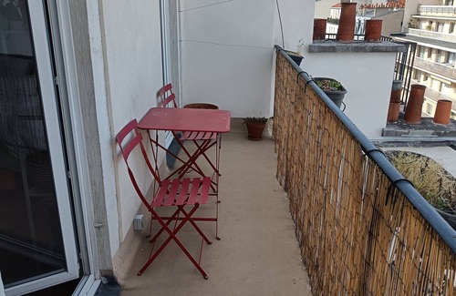 20th Arrondissement Apartamento | Charming Pere-Lachaise Appartment