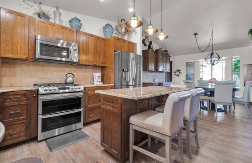 Gilbert Casa | Charming, Pet-friendly, 3-bedroom home in Gilbert with AC, WiFi, pool, hot tub