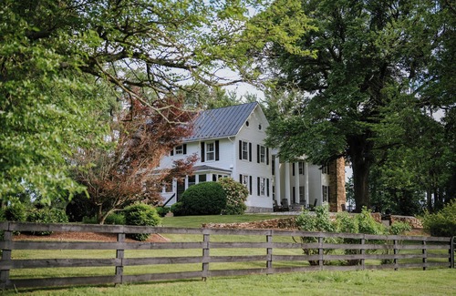 Warrenton Apartamento | Charming Presidential Suite Loft with kitchen - The Inn at Black Horse Manor