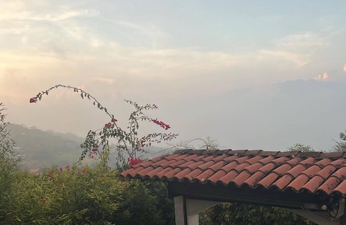 San Antonio Casa | Charming Private 1 bedroom Queen Size in San Antonio Escazu San Jose