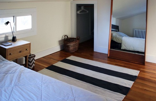 Beacon Casa | Charming Private 2 BR Beacon Bungalow Getaway