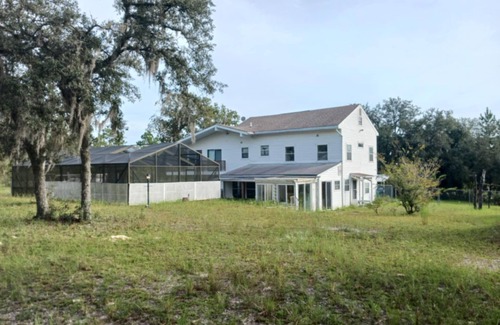 Fellowship Apartamento | Charming Private Studio on Quiet Horse Farm – 12 Minutes from WEC Ocala, FL.