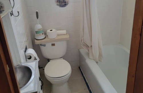 Fellowship Apartamento | Charming Private Studio on Quiet Horse Farm – 12 Minutes from WEC Ocala, FL.