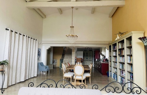 Le Bar-sur-Loup Villa | Villa de estilo provenzal con piscina nueva!